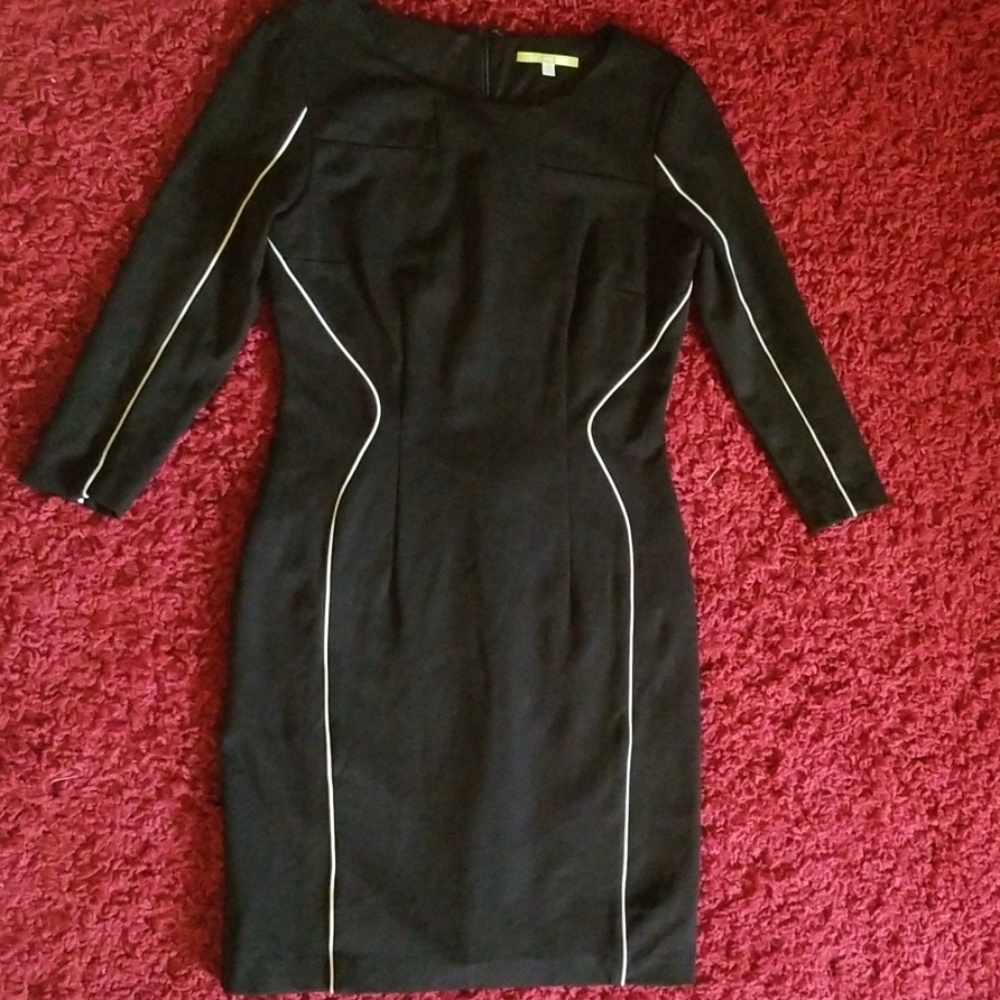 Gianni Bini Fitted Above Knee Dress